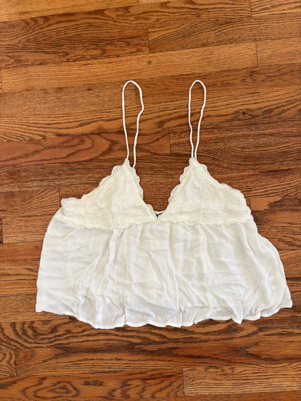 White Lace Trim Cropped Cami
